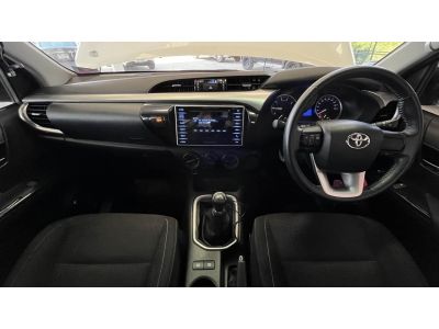 Toyota Revo E PRerunner 2019 สุดหล่อ ขาวสวย สภาพนางฟ้า ไมล์น้อยเหมือนไม่เคยขับ ออกรถ 0 บาท จบเลย รูปที่ 11